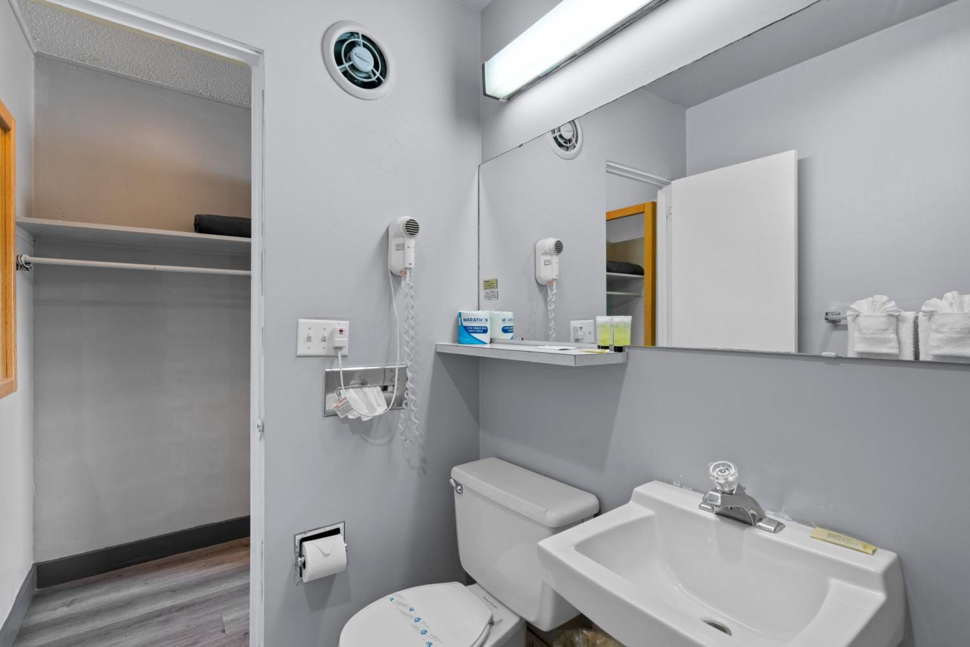 Holiday Lodge Wenatchee Εξωτερικό φωτογραφία